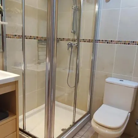 Gibshouses Playa Bastian *