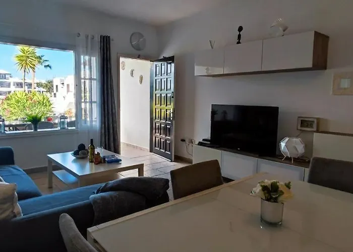 Gibshouses Playa Bastian *